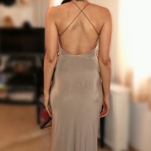 Missguided Taupe side slit dress - Picture 3 of 4